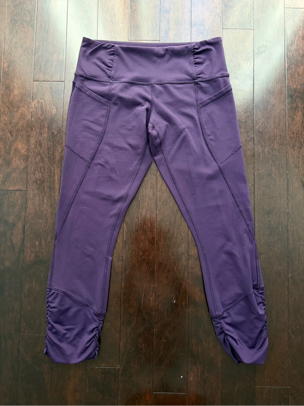 Lululemon Practice Daily Crop Full-On Luon Capri Leggings size 6 Purple Gym